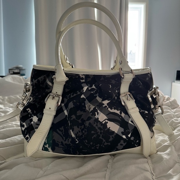 Burberry Black Floral Nova Check Satchel White Patent Leather Made in Italy - Picture 15 of 16